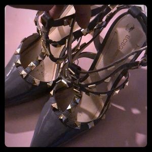 BCBG heels